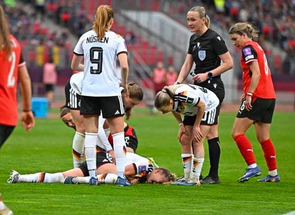 14 04 2026, World Cup Qualification Europe, Women 2026, Matchday 3, Germany Austria, in the Max Morlock Stadium Nuremberg, Giulia Gwinn Germany battered on the ground