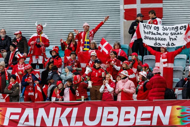 260414 Fans of Denmark ahead of the FIFA Women s World Cup Qualifier football match between Sweden and Denmark on April 14, 2026 in Gothenburg Photo Michael Erichsen BILDBYRAN COP 89 CS0928 fotboll football soccer fotball vm kval kval fifa womens world cup qualifier qualifier sverige sweden danmark denmark dam bbeng women kvinner publik  Copyright: MICHAELxERICHSEN BB260414MI006