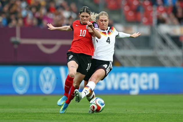 14 04 2026, xovx, Football Womens World Cup Qualification, Germany Austria v l Eileen Campbell Austria , Rebecca Knaak Germany Nuremberg Max Morlock Stadion Bayern Germany DE
