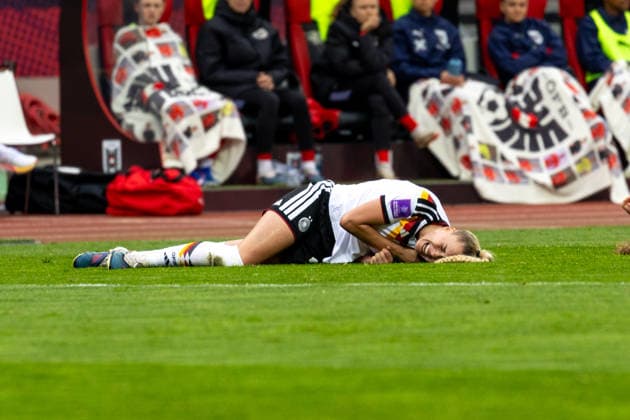 Germany Football World Cup Qualification Europe Women 2026, Matchday 3 Germany vs Austria Max Morlock Stadium Nuremberg Gwinn Giulia German womens national team, 7 Injured on the ground Copyright: xMichellexLukax