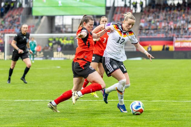 Germany Football World Cup Qualification Europe Women 2026, Matchday 3 Germany vs Austria Max Morlock Stadium Nuremberg Wenger Claudia Women National Team Austria, 5 in duel against Kett Franziska German Women National Team, 17 Copyright: xMichellexLukax