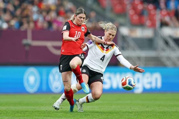 14 04 2026, xovx, Football Womens World Cup Qualification, Germany Austria v l Eileen Campbell Austria , Rebecca Knaak Germany Nuremberg Max Morlock Stadion Bayern Germany DE