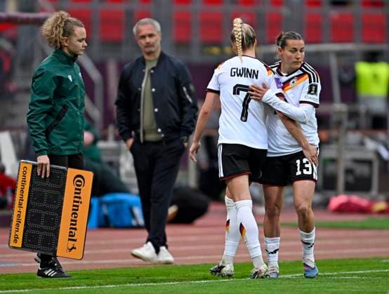 14 04 2026, World Cup Qualification Europe, Women 2026, Matchday 3, Germany Austria, at Max Morlock Stadium Nuremberg, from left coach Christian Wück Germany , Giulia Gwinn Germany and Carlotta Wamser Germany
