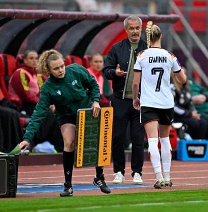 14 04 2026, World Cup Qualification Europe, Women 2026, Matchday 3, Germany Austria, at Max Morlock Stadium Nuremberg, f l Giulia Gwinn Germany and coach Christian Wück Germany