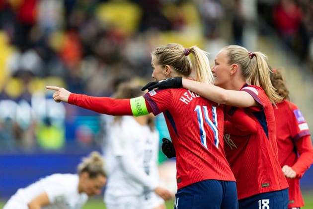 LILLESTROM, NORWAY - APRIL 14: Players of Norway celebrates after scoring during the FIFA Womens World Cup 2027 Qualifier match between Norway and Slovenia at Arasen Stadium on April 14, 2026 in Lillestrom, Norway. (Photo by Ane Frosaker Sports Press Photo) Copyright: xAnexFrosakerx xSPPx Sportspressphoto_SPR129165