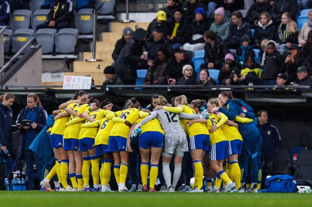 260414 Players of Sweden ahead of the FIFA Women s World Cup Qualifier football match between Sweden and Denmark on April 14, 2026 in Gothenburg Photo Michael Erichsen BILDBYRAN COP 89 CS0928 fotboll football soccer fotball vm kval kval fifa womens world cup qualifier qualifier sverige sweden danmark denmark dam bbeng women kvinner  Copyright: MICHAELxERICHSEN BB260414MI011