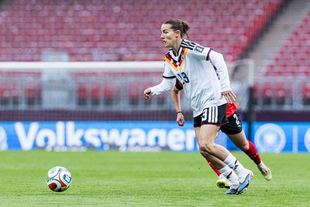 NUREMBERG, GERMANY - APRIL 14: Carlotta Wamser (Germany, 13) controls the ball during the FIFA Women™s World Cup 2027 UEFA Qualifiers match between Germany vs. Austria at Frankenstadion Max-Morlock-Stadion on April 14, 2026 in Nuremberg, Germany. Bavaria Germany Copyright: xSteffiexWunderlx