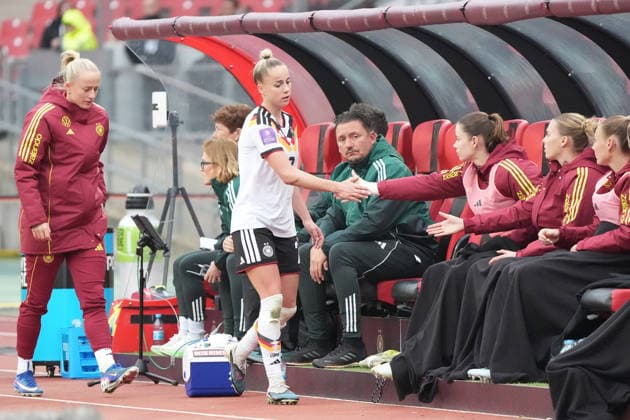 Giulia Gwinn Germany after substitution Nuremberg 14 04 2026 Germany vs Austria, Max Morlock Stadium, Womens World Cup Qualification