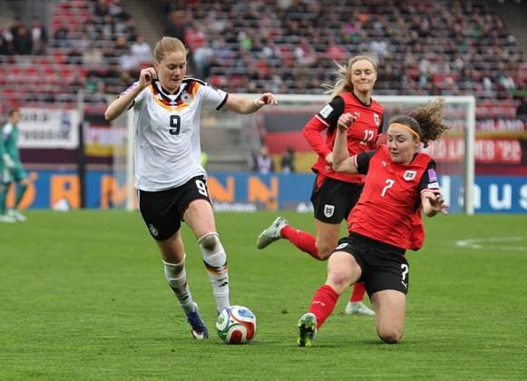 14 04 2026 Soccer womens soccer international World Cup qualifier qualifier qualifier for the 2027 World Cup Germany gg Austria Sportfoto Zink DaMa xdaxmax Sjoeke Nüsken Nuesken 9, Germany Melanie Brunnthaler 7, Austria