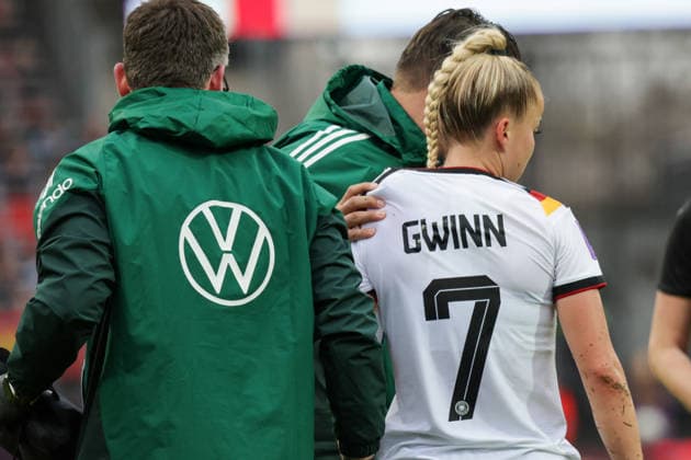 14 04 2026, xgrfx, football world cup qualification women , Germany Austria v l injury, Giulia Gwinn German womens national team DFL DFB REGULATIONS PROHIBIT ANY USE OF PHOTOGRAPHS as IMAGE SEQUENCES and or QUASI VIDEO Nuremberg