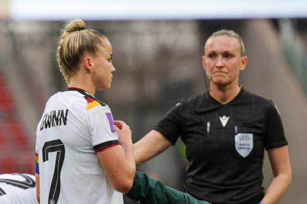 14 04 2026, xgrfx, football world cup qualification women , Germany Austria v l injury, Giulia Gwinn German womens national team DFL DFB REGULATIONS PROHIBIT ANY USE OF PHOTOGRAPHS as IMAGE SEQUENCES and or QUASI VIDEO Nuremberg