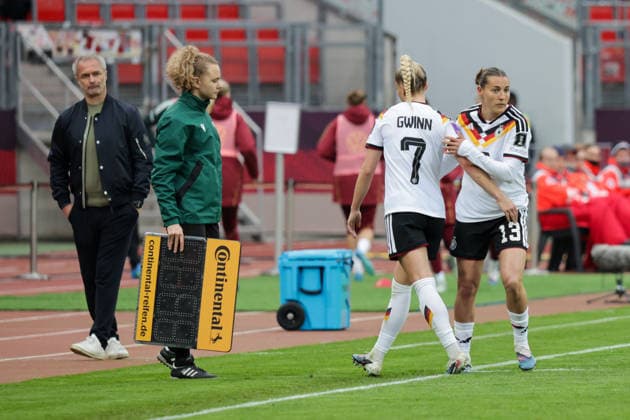 14 04 2026, xgrfx, football world cup qualification women , Germany Austria v l injury, Giulia Gwinn German womens national team DFL DFB REGULATIONS PROHIBIT ANY USE OF PHOTOGRAPHS as IMAGE SEQUENCES and or QUASI VIDEO Nuremberg
