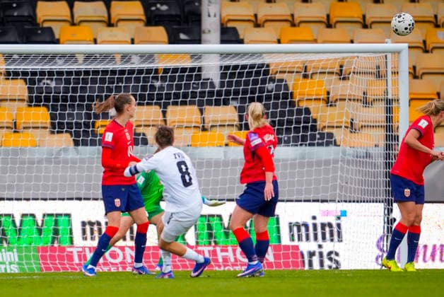Women s international football match Norway Slovenia Lillestrom 20260414 Slovenia s Mateja Zver with a shot in the Women s World Cup qualifying match between Norway and Slovenia at Arasen Stadium Photo Lise Aserud NTB Lillestrom Norway EDITORIAL USE ONLY RESTRICTED USE FOR BETTING COMPANIES  Copyright: xLisexAserudx xNTBx