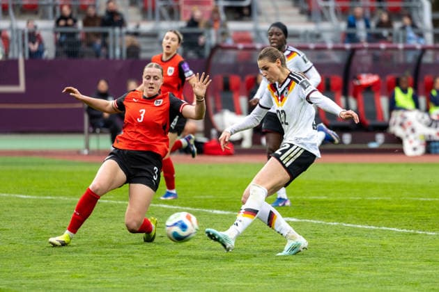 Germany Football World Cup Qualification Europe Women 2026, Matchday 3 Germany vs Austria Max Morlock Stadium Nuremberg Gutmann Sarah Women National Team Austria, 3 in duel against Brand Jule German Women National Team, 22 Copyright: xMichellexLukax