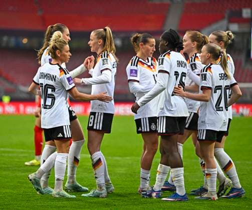 14 04 2026, World Cup Qualification Europe, Women 2026, Matchday 3, Germany Austria, at Max Morlock Stadium Nuremberg, Goal celebration around scorer Vivien Endmann Germany