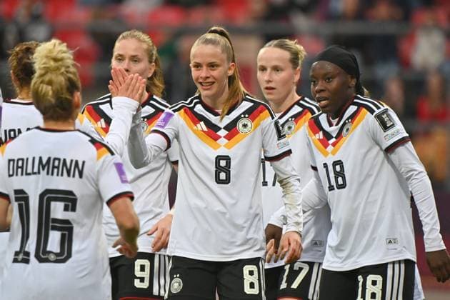 Goal celebration around Vivien ENDEMANN GER after goal at 2 0, jubilation,joy,enthusiasm,action Soccer World Cup Qualification Women Germany Austria on 14 04 2026 Max Morlock Stadium Nuremberg Â