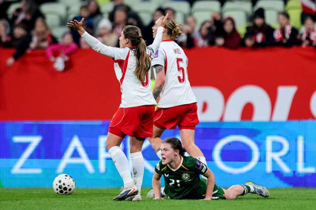 2027 FIFA Women s World Cup European Qualifiers, Polsat Plus Arena, Gdansk, Poland 14 4 2026 Poland vs Republic of Ireland WNT Ireland s Emily Murphy is fouled by Poland s Oliwia WoÅ› Emily Murphy is fouled by Oliwia WoÅ› 14 4 2026  Copyright: x INPHO RyanxByrnex RB1_6391