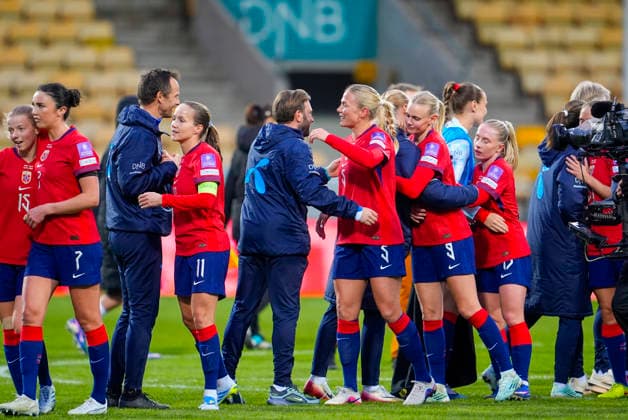 Women s international football match Norway Slovenia Lillestrom 20260414 Norwegian cheers after the victory in the Women s World Cup qualifying match between Norway and Slovenia at Arasen Stadium Photo Lise Aserud NTB Lillestrom Norway EDITORIAL USE ONLY RESTRICTED USE FOR BETTING COMPANIES  Copyright: xLisexAserudx xNTBx