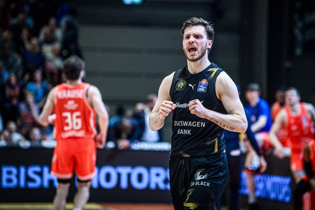easycredit BBL Basketball Bundesliga 2025 2026 Catch-up match 23 Matchday 14 04 2026 Science City Jena vs Basketball Löwen Braunschweig Ferdinand Zylka Braunschweig clenches fists, Portrait Sparkassen Arena