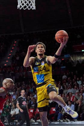 German Basketball Bundesliga BBL , FC Bayern Munich Basketball vs MHP RIESEN Ludwigsburg, Munich FC Bayern Basketball, Ludwigsburg MHP RIESEN, 2026 04 14 in Munich SAP Garden TISCHLER Brandon MHP RIESEN Ludwigsburg Small Forward SF Nr24 LUD24 sportworld Munich SAP Garden Bayern Germany