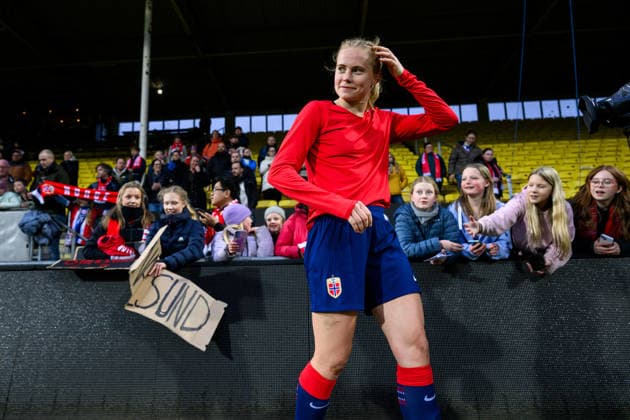 260414 Julie Blakstad of Norway after the FIFA Women s World Cup Qualifier football match between Norway and Slovenia on April 14, 2026 in Lillestrom Photo Vegard Grott BILDBYRAN kod VG VG0919 bbeng fotball soccer football fotboll fifa world cup qualifiers vm kvalifisering kvinner vm kvalik landskamp dam norge norway slovenien slovenia publik  Copyright: VEGARDxGRoTT BB260414VG045