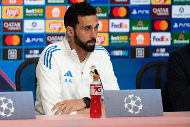 Ãlvaro Arbeloa coach, Real Madrid at the pre-match press conference, FC Bayern Muenchen vs Real Madrid, football, Champions League, quarter-final, 14 04 2026, Muenchen Bayern Germany Copyright: xkolbert-press MarkusxVerwimpx