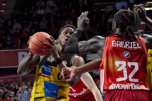 German Basketball Bundesliga BBL , FC Bayern Munich Basketball vs MHP RIESEN Ludwigsburg, Munich FC Bayern Basketball, Ludwigsburg MHP RIESEN, 2026 04 14 in Munich SAP Garden SANE Babacar MHP RIESEN Ludwigsburg Power Forward PF Nr0 LUD0 , GABRIEL Wenyen FC Bayern Munich Basketball Center C Nr32 FCBB32 sportworld Munich SAP Garden Bayern Germany