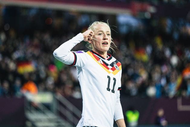Germany Football World Cup Qualification Europe Women 2026, Matchday 3 Germany vs Austria Max Morlock Stadium Nuremberg Lea Schüller Lea Schuller German womens national team, 11 Goal 5 1 Cheers, emotions, joy Copyright: xAylinxKreutzsteinx