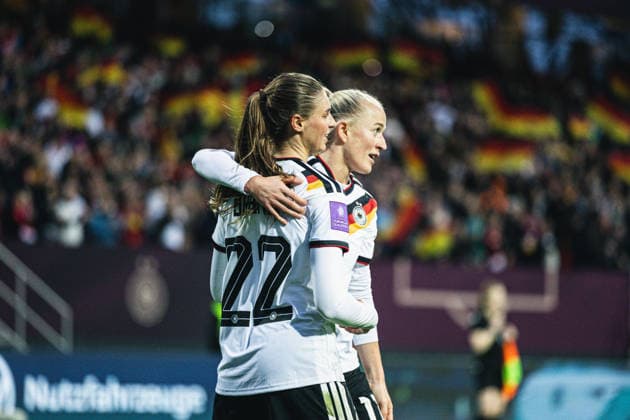 Germany Football World Cup Qualification Europe Women 2026, Matchday 3 Germany vs Austria Max Morlock Stadium Nuremberg Lea Schüller Lea Schuller German womens national team, 11 Goal 5 1 Cheers, emotions, joy Brand Jule German womens national team, 22 Copyright: xAylinxKreutzsteinx
