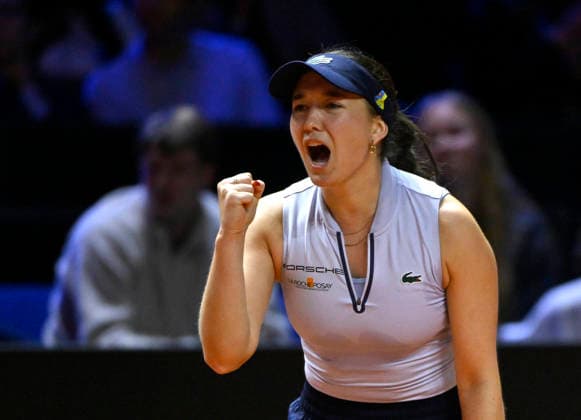 Eva Lys GER Cheers Joy Emotion Gesture Gesture Tennis Ladies Porsche Cup Porsche Tennis Grand Prix GP Stuttgart 2026 Porsche Arena 11 19 04 2026 DFL REGULATIONS PROHIBIT ANY USE OF PHOTOGRAPHS AS IMAGE SEQUENCES AND OR QUASI VIDEO Tennis Ladies Porsche Cup Porsche Tennis Grand Prix GP Stuttgart 2026