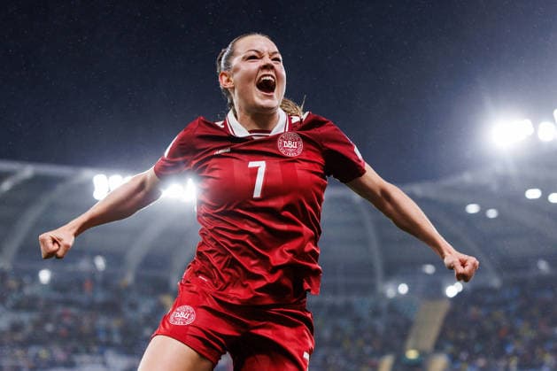260414 Janni Thomsen of Denmark celebrates after scoring 1 2 during the FIFA Women s World Cup Qualifier football match between Sweden and Denmark on April 14, 2026 in Gothenburg Photo Michael Erichsen BILDBYRAN COP 89 CS0928 fotboll football soccer fotball vm kval kval fifa womens world cup qualifier qualifier sverige sweden danmark denmark dam bbeng women kvinner jubel  Copyright: MICHAELxERICHSEN BB260414MI059