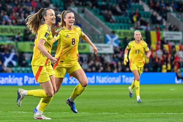 SOCCER WOMEN UEFA QUALIFIERS B4 MD3 SCOTLAND VS BELGIUM Sari Kees (2) of Belgium scores 0-1 and Belgium celebrate during a women football game between the national teams of Scotland and Belgium , called the Red Flames , on the third match day in League B Group B4 in the league stage of the 2026-27 UEFA Women s European Qualifiers competition , on Tuesday 14 April 2026 in Edinburgh , Scotland . PHOTO SPORTPIX Stijn Audooren Edinburgh Easter Road Stadium Scotland  Copyright: xSportpix.bex xStijnxAudoorenxStijnxAudoorenx
