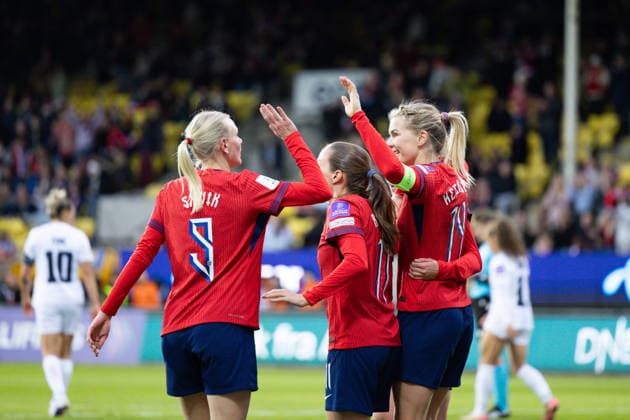 LILLESTROM, NORWAY - APRIL 14: Players of Norway celebrates after scoring during the FIFA Womens World Cup 2027 Qualifier match between Norway and Slovenia at Arasen Stadium on April 14, 2026 in Lillestrom, Norway. (Photo by Ane Frosaker Sports Press Photo) Copyright: xAnexFrosakerx xSPPx Sportspressphoto_SPR129273