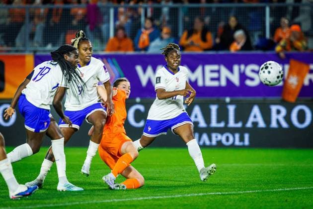 BREDA , 14-04-2026 , Rat Verlegh Stadion , Season 2025 2026 , Dutch UEFA worldcup qualification football , match between The Netherlands and France (women) , picture shows 1-0 Netherlands player Renee Van Asten Netherlands - France (women)  x203044732x Copyright: