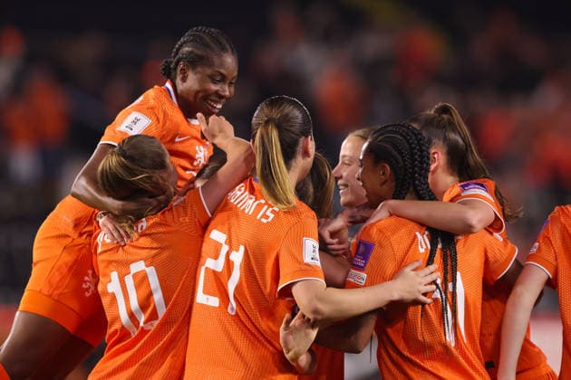 2026-04-14 Netherlands v France - UEFA Women s European Qualifiers - League Phase - Matchday 3 BREDA, NETHERLANDS - APRIL 14: Lineth Beerensteyn of Netherlands, Victoria Pelova of Netherlands, Damaris Egurrola of Netherlands, Renee van Asten of Netherlands, Esmee Brugts of Netherlands, Veerle Buurman of Netherlands celebrates after scoring the first goal of the team during the UEFA Women s European Qualifiers - League Phase - Matchday 3 match between Netherlands and France at Rat Verlegh Stadion on April 14, 2026 in Breda, Netherlands. Breda Rat Verlegh Stadion Netherlands Content not available for redistribution in The Netherlands directly or indirectly through any third parties. Copyright: xHansxvanxderxValkx