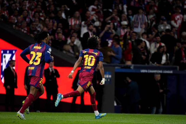 UEFA Champions League Quarter Finals Atletico Madrid v Barcelona Lamine Yamal of FC Barcelona, Barca celebrate his goal during the UEFA Champions League Quarter Finals match Atletico Madrid vs Barcelona at Riyadh Air Metropolitano, Madrid, Spain on 14 April 2026 (Photo by Samuel Carreno News Images) Madrid Riyadh Air Metropolitano Madrid Spain Copyright: xSamuelxCarreno NewsxImagesx