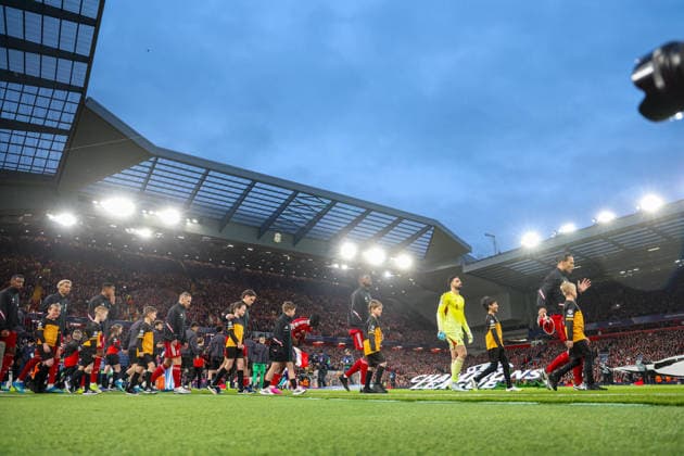 Football - UEFA Champions League - Quarter-Final - 2nd Leg - Liverpool FC v Paris Saint-Germain FC LIVERPOOL, ENGLAND - Tuesday, April 14, 2026: Liverpool players walk out before the UEFA Champions League Quarter-Final 2nd Leg match between Liverpool FC and Paris Saint-Germain FC at Anfield. (Photo by David Rawcliffe Propaganda) LIVERPOOL Anfield MERSEYSIDE ENGLAND  Copyright: xDavidxRawcliffex P2026-04-14-Liverpool_PSG-41