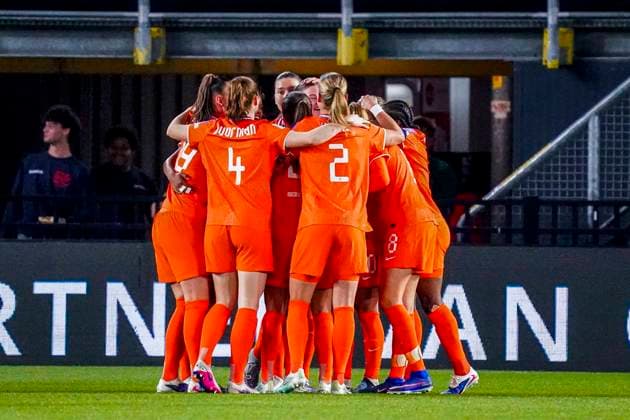 Renee van Asten of the Netherlands celebrates with teammates after scoring her teams first goal Netherlands v France, FIFA Women s World Cup 2027 Qualifier, Netherlands v France, Rat Verlegh Stadion, April 14, 2026, Breda, Netherlands.