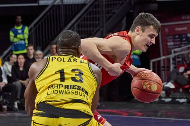 German Basketball Bundesliga BBL , FC Bayern Munich Basketball vs MHP RIESEN Ludwigsburg, Munich FC Bayern Basketball, Ludwigsburg MHP RIESEN, 2026 04 14 in Munich SAP Garden DIMITRIJEVIC Neno FC Bayern Munich Basketball Guard Nr 0 BAY0 , POLAS BARTOLO Yorman MHP RIESEN Ludwigsburg Small Forward SF Nr13 LUD13 sportworld Munich SAP Garden Bayern Germany