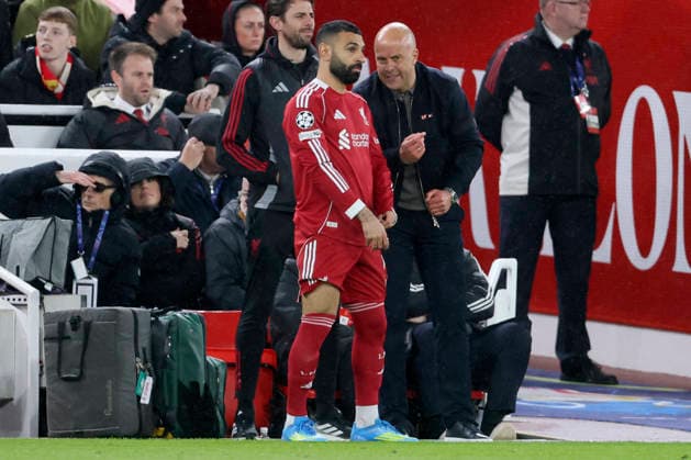 Liverpool FC v Paris Saint-Germain FC - UEFA Champions League 2025 26 Quarter-Final Second Leg Mohamed Salah of Liverpool in brought on by Arne Slot, Manager of Liverpool during the UEFA Champions League 2025 26 Quarter-Final Second Leg match between Liverpool FC and Paris Saint-Germain FC at Anfield on April 14, 2026 in Liverpool, England. WARNING! This Photograph May Only Be Used For Newspaper And Or Magazine Editorial Purposes. May Not Be Used For Publications Involving 1 player, 1 Club Or 1 Competition Without Written Authorisation From Football DataCo Ltd. For Any Queries, Please Contact Football DataCo Ltd on +44 (0) 207 864 9121 Liverpool Anfield England United Kingdom Copyright: xAllstarxPicturexLibraryxLtdx