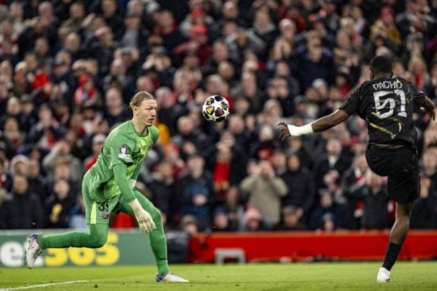 Liverpool v Paris Saint-Germain - UEFA Champions League 2025 26 LIVERPOOL, ENGLAND- APRIL 14: Matvey Safonov and Willian Pacho of Paris Saint-Germain in action during a UEFA Champions League 2025 26 match between Liverpool and Paris Saint-Germain in Liverpool on April 14, 2026 (Photo by Will Palmer Sports Press Photo) LiverpoolUnited Kingdom  Copyright: xWillxPalmer SportsxPressxPhotox