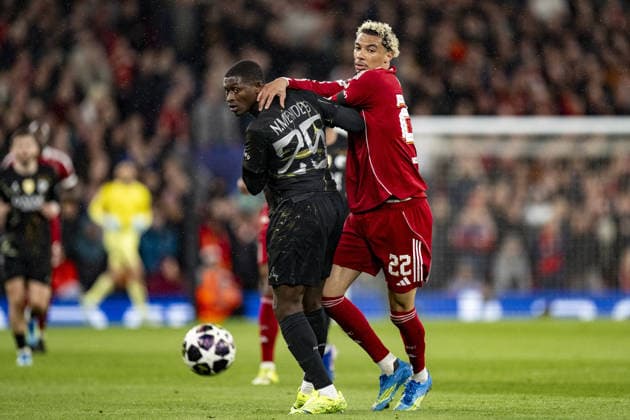Liverpool v Paris Saint-Germain - UEFA Champions League 2025 26 LIVERPOOL, ENGLAND- APRIL 14: Hugo Ekitike of Liverpool and Nuno Mendes of Paris Saint-Germain fight for possession during a UEFA Champions League 2025 26 match between Liverpool and Paris Saint-Germain in Liverpool on April 14, 2026 (Photo by Will Palmer Sports Press Photo) LiverpoolUnited Kingdom  Copyright: xWillxPalmer SportsxPressxPhotox