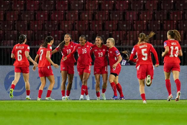 CALCIO - FIFA Mondiali - Women s Qualifiers - Switzerland vs Turkey Switzerland players celebrate a goal by Aurelie Csillag 16 during Women s Qualifiers - Switzerland vs Turkey , FIFA World Cup, WM, Weltmeisterschaft, Fussball match in Zurich, Switzerland, April 14 2026 Zurich Switzerland  Copyright: xIPAxSport ABACAx