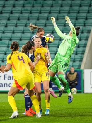 Kathleen McGovern of Scotland Women heads the ball wide of the Belgium goal under press ire from Belgium Women goalkeeper Nicky Evrard. Scotland Women v Belgium Women, FIFA 2027 Women s World Cup Qualifying, Football, Easter Road, Edinburgh, UK - 14 Apr 2026Edinburgh Easter Road United Kingdom EDITORIAL USE ONLY No use with unauthorised audio, video, data, fixture lists, club league logos or live services. Online in-match use limited to 120 images, no video emulation. No use in betting, games or single club league player publications. Copyright: xStuartxWallace Shutterstockx 16828526ah