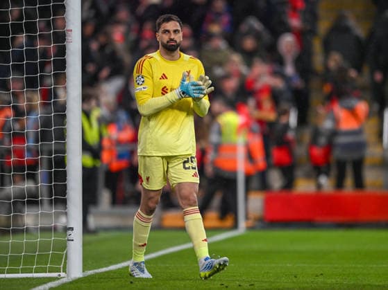 Liverpool v Paris Saint-Germain UEFA Champions League Giorgi Mamardashvili of Liverpool during the UEFA Champions League Quarter-final Second Leg match at Anfield, Liverpool 14 04 2026 UK Newspapers OUT Copyright: xKarlxVallantinex FIL-23285-0020