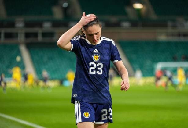 Emma Lawton of Scotland Women limps off with an injury to her right leg. Scotland Women v Belgium Women, FIFA 2027 Women s World Cup Qualifying, Football, Easter Road, Edinburgh, UK - 14 Apr 2026Edinburgh Easter Road United Kingdom EDITORIAL USE ONLY No use with unauthorised audio, video, data, fixture lists, club league logos or live services. Online in-match use limited to 120 images, no video emulation. No use in betting, games or single club league player publications. Copyright: xStuartxWallace Shutterstockx 16828526as