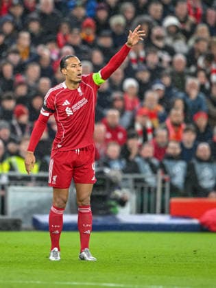 Liverpool v Paris Saint-Germain UEFA Champions League Virgil van Dijk of Liverpool during the UEFA Champions League Quarter-final Second Leg match at Anfield, Liverpool 14 04 2026 UK Newspapers OUT Copyright: xKarlxVallantinex FIL-23285-0026
