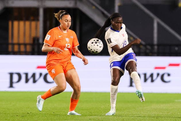 2026-04-14 Netherlands v France - UEFA Women s European Qualifiers - League Phase - Matchday 3 BREDA, NETHERLANDS - APRIL 14: Griedge Mbock Bathy of France is challenged by Chasity Grant of Netherlands during the UEFA Women s European Qualifiers - League Phase - Matchday 3 match between Netherlands and France at Rat Verlegh Stadion on April 14, 2026 in Breda, Netherlands. Breda Rat Verlegh Stadion Netherlands Content not available for redistribution in The Netherlands directly or indirectly through any third parties. Copyright: xHansxvanxderxValkx