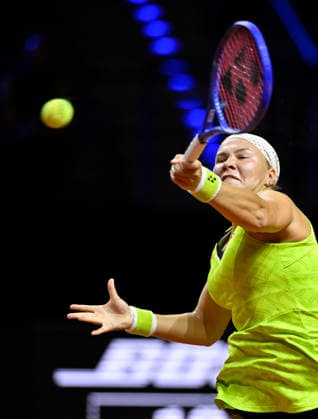 Diana Maximovna Shnaider Schnaider RUS Action Tennis Ladies Porsche Cup Porsche Tennis Grand Prix GP Stuttgart 2026 Porsche Arena 11 19 04 2026 DFL REGULATIONS PROHIBIT ANY USE OF PHOTOGRAPHS AS IMAGE SEQUENCES AND OR QUASI VIDEO Tennis Ladies Porsche Cup Porsche Tennis Grand Prix GP Stuttgart 2026