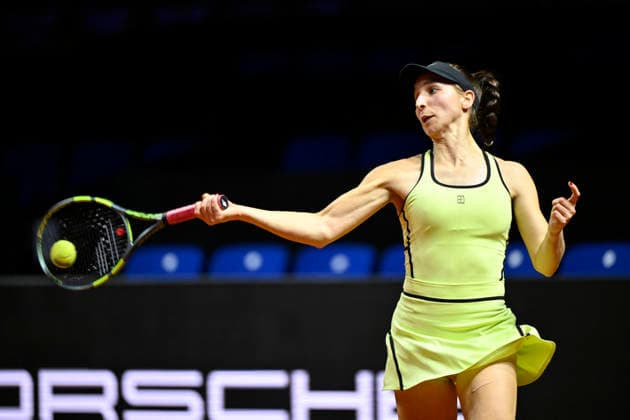 Tamara Korpatsch GER Action Tennis Ladies Porsche Cup Porsche Tennis Grand Prix GP Stuttgart 2026 Porsche Arena 11 19 04 2026 DFL REGULATIONS PROHIBIT ANY USE OF PHOTOGRAPHS AS IMAGE SEQUENCES AND OR QUASI VIDEO Tennis Ladies Porsche Cup Porsche Tennis Grand Prix GP Stuttgart 2026